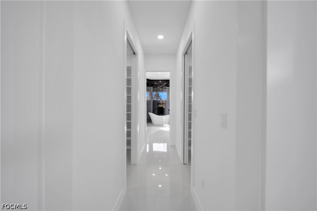 11892 King James, Cape Coral, FL 33991