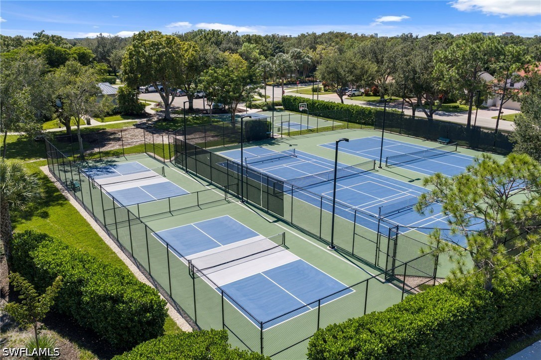 6733 Autumn Woods, Naples, FL 34109