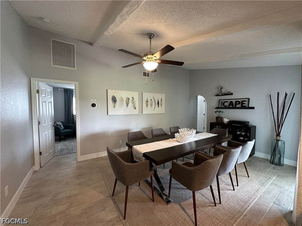 DiningArea