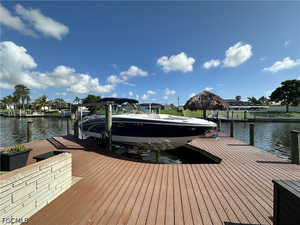Dock
