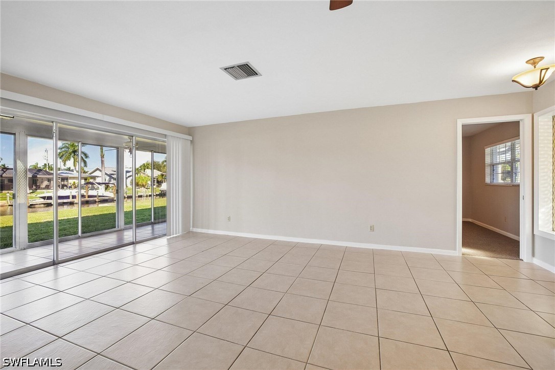 5220 10th, Cape Coral, FL 33914