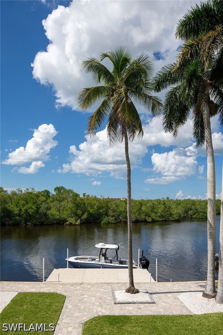 Dock