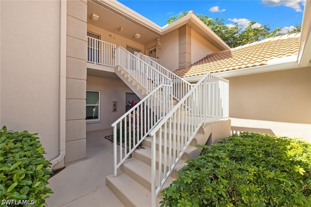 1048 Manor Lake Unit 203, Naples, FL 34110