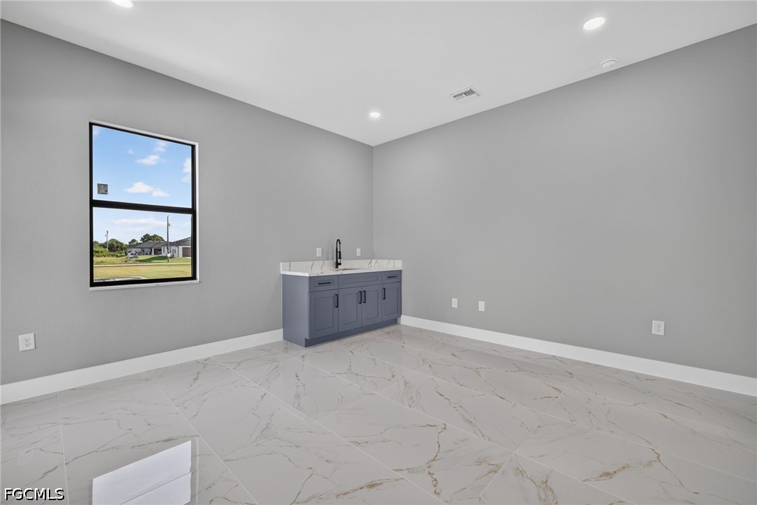 4018 10th, Lehigh Acres, FL 33976