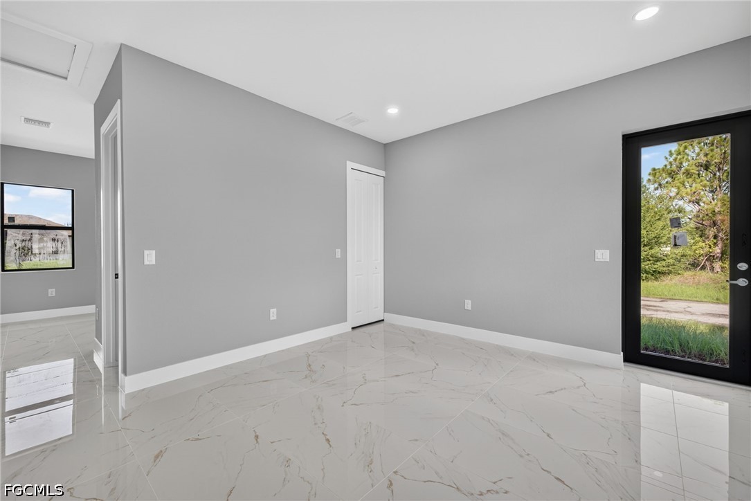 4018 10th, Lehigh Acres, FL 33976