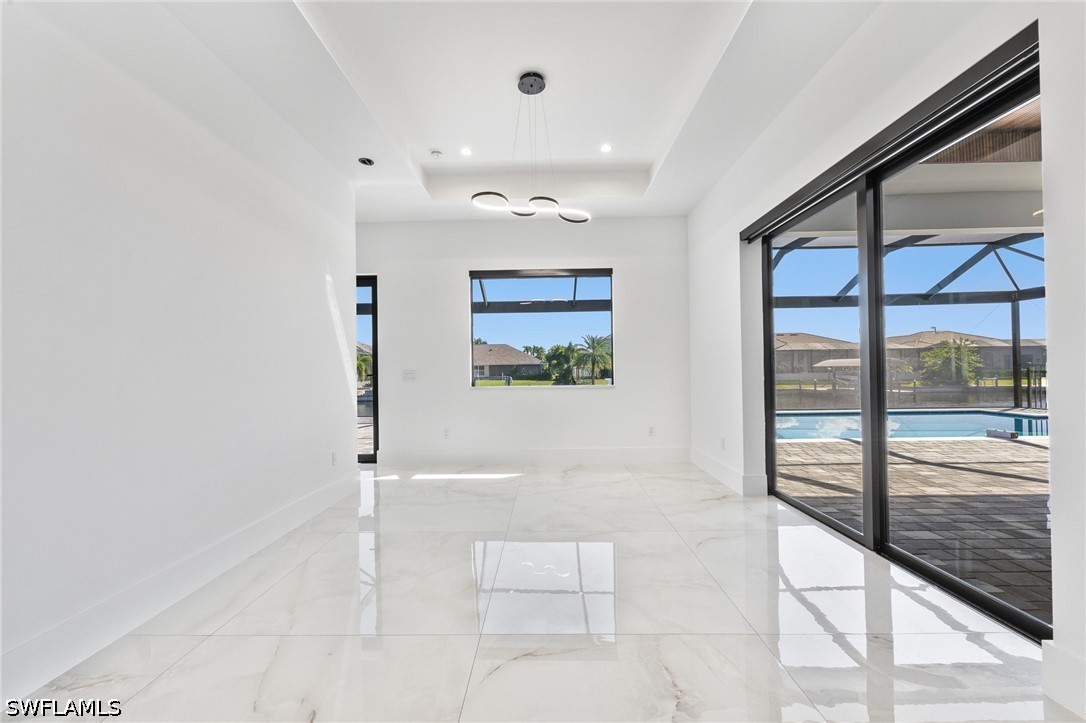 DiningRoom