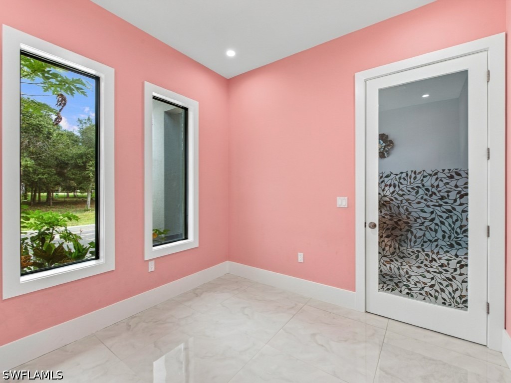 109 14th, Naples, FL 34117