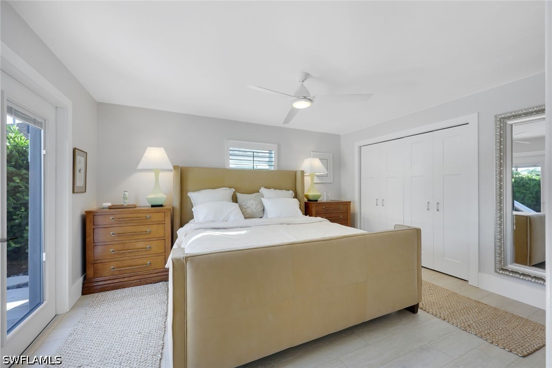 537 104th, Naples, FL 34108