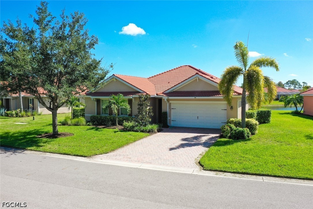 3090 Apple Blossom, Alva, FL 33920