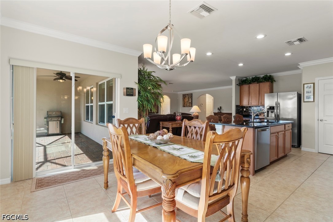 DiningArea